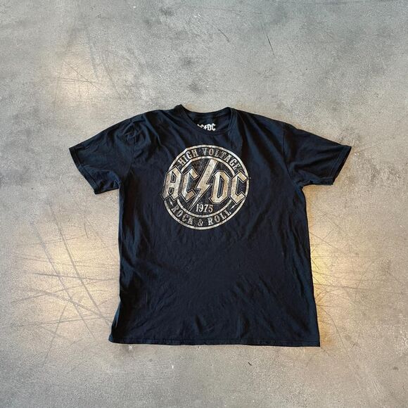 AC/DC Rock & Roll band black t - shirt size extra large. - Picture 1 of 2